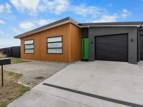 15 Pragma Rise, Rototuna North