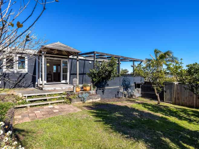 48A Erua Road, Ostend