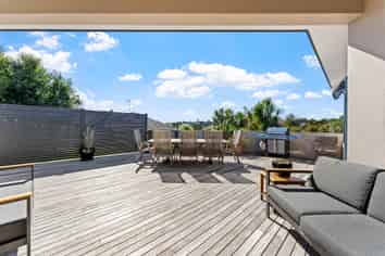 35 Blue Heron Rise, Stanmore Bay