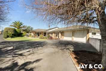 10 North Road, Clevedon