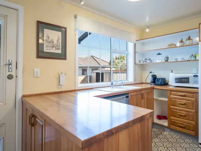 256d Annesbrook Drive, Tahunanui