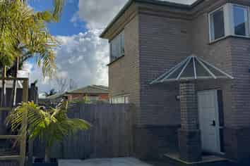 11 Amherst Place, Albany