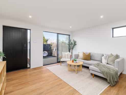 4/56 Wildberry Street, Woolston