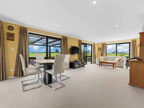 6C Goble Road, Clarks Beach