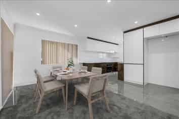  Sleek Aura , Weymouth