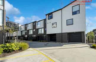 2/1 Fruitvale Road, New Lynn