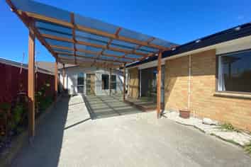 96 Saint Johns Street, Woolston