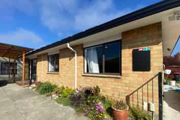 96 Saint Johns Street, Woolston