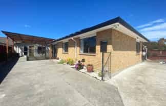 96 Saint Johns Street, Woolston