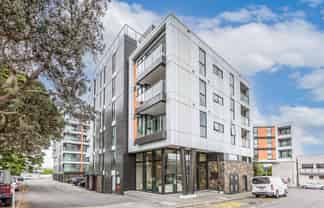 307/10 Lion Place, Epsom