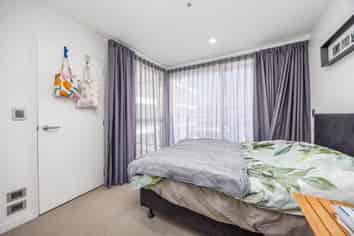 307/10 Lion Place, Epsom
