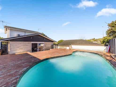 2 King Richard Place, Browns Bay