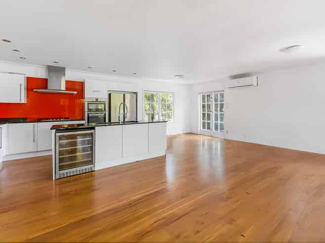 2 King Richard Place, Browns Bay