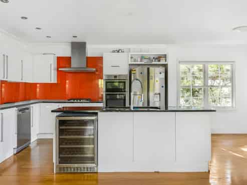 2 King Richard Place, Browns Bay