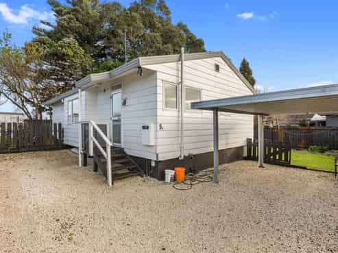 9A Henderson Crescent, Parkvale