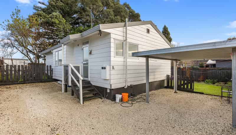 9A Henderson Crescent, Parkvale