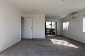 2/89 Hillsborough Road, Hillsborough