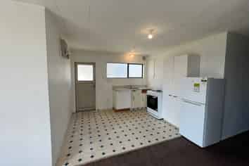 9A Stewart Place, Otara