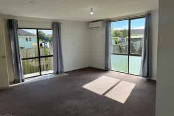 9A Stewart Place, Otara