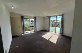 9A Stewart Place, Otara