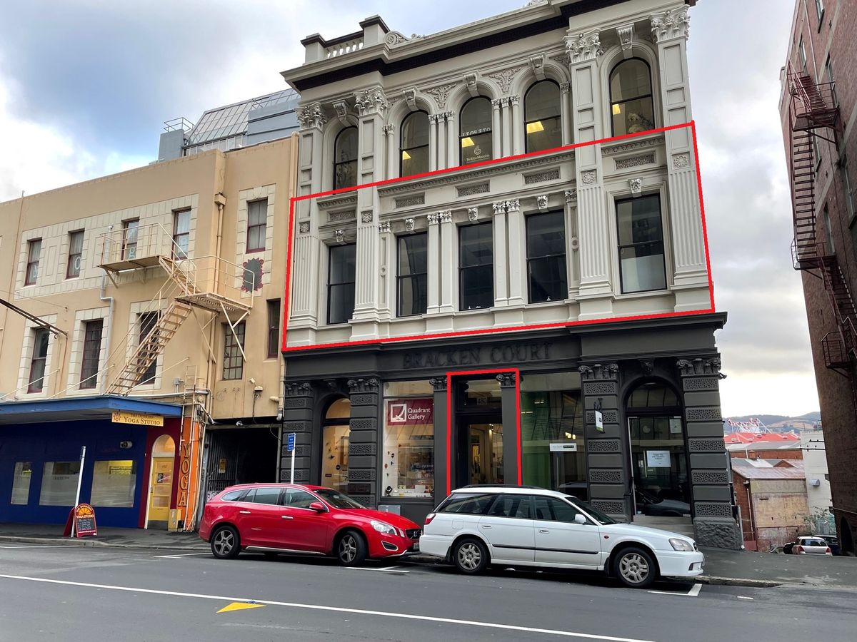 Professional Offices with parking 120 m²