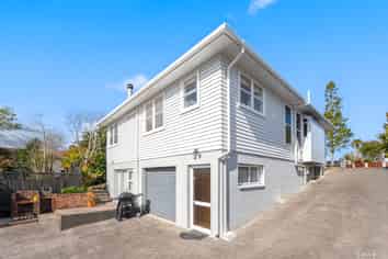31 Bodi Place, Te Atatu South