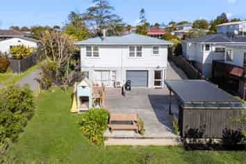 31 Bodi Place, Te Atatu South