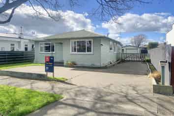 143 Vogel Street, Roslyn