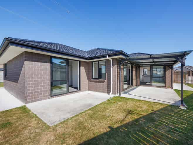 26 Sardinia Grove, Fitzherbert