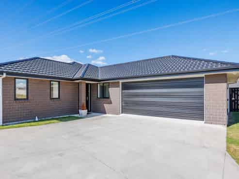 26 Sardinia Grove, Fitzherbert