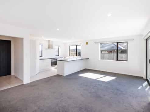 26 Sardinia Grove, Fitzherbert