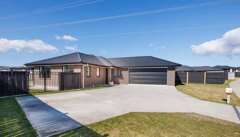 26 Sardinia Grove, Fitzherbert