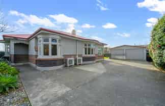 154 Herbert Street, Gladstone