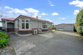 154 Herbert Street, Gladstone