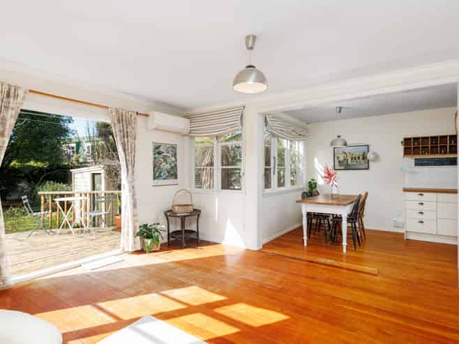 14 Wilding Street, Saint Martins