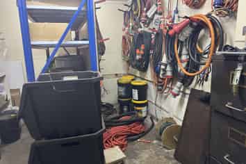 Roadfront 270sqm Industrial Unit