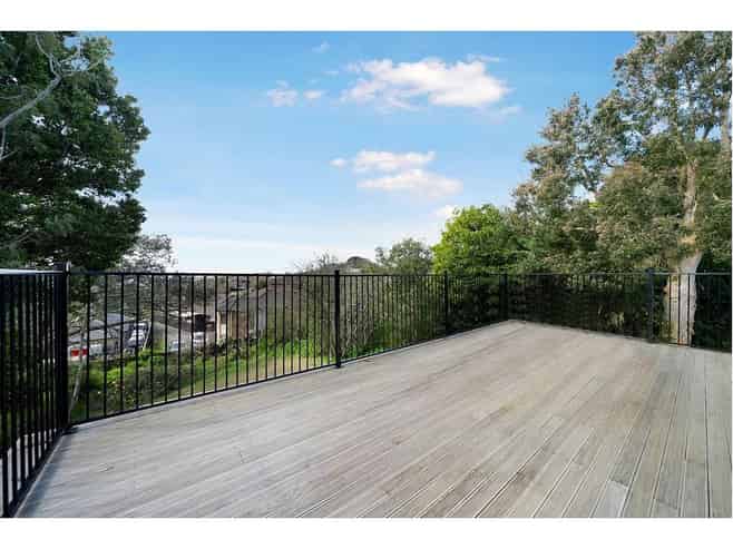 261 Sturges Road, Henderson