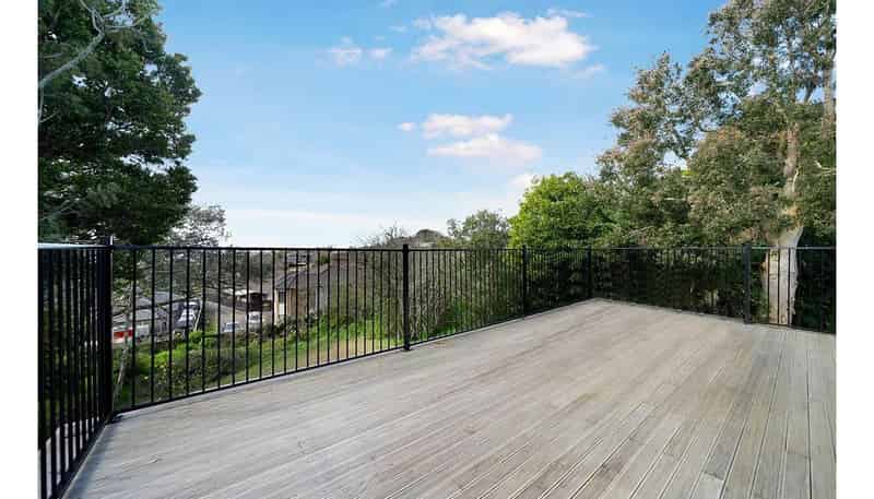 261 Sturges Road, Henderson