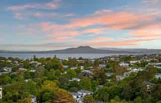282 Glamorgan Drive, Northcross