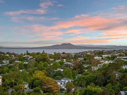 282 Glamorgan Drive, Northcross