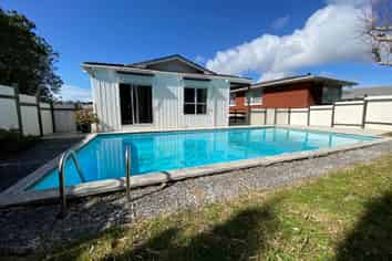 15 Ravenwood Drive, Forrest Hill