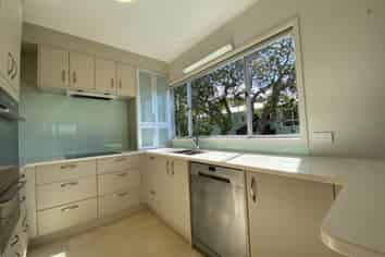 15 Ravenwood Drive, Forrest Hill