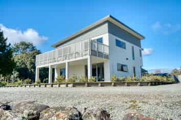 91 Beach Road, Kakapotahi, Ross