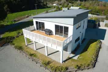 91 Beach Road, Kakapotahi, Ross
