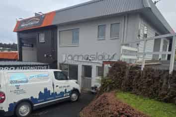 Stanmore Bay Affordable Commercial Unit 74m2