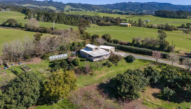 107 Thompsons Track, Aongatete