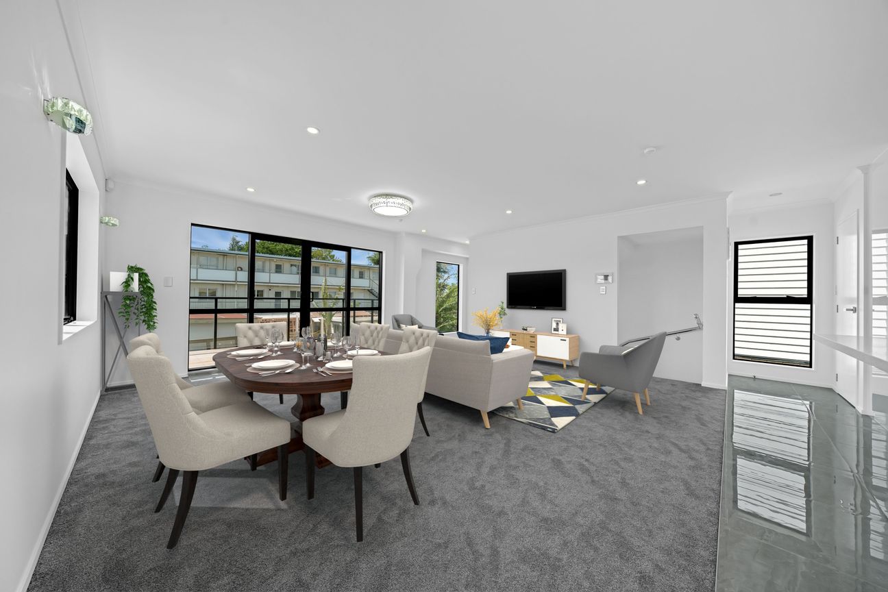 Brick-Built Home in– Huge Income Potential - Vista 4