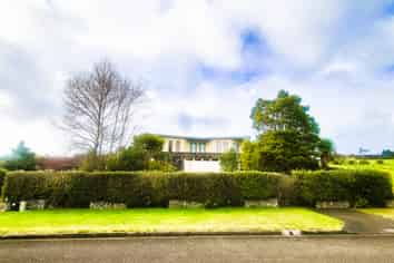 33 Ruataniwha Drive, Collingwood