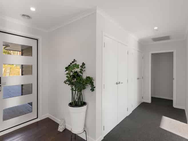 6 Hadfield Road, PEKA PEKA