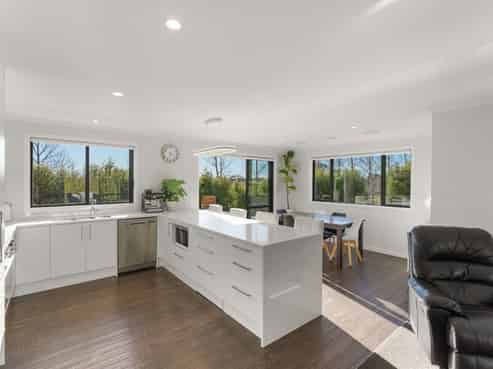 6 Hadfield Road, PEKA PEKA